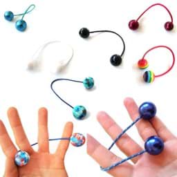 Zeige Details für Bravo Finger Poi Begleri mit Kunststoffkugeln Bild von Bravo Finger Poi Begleri mit Kunststoffkugeln